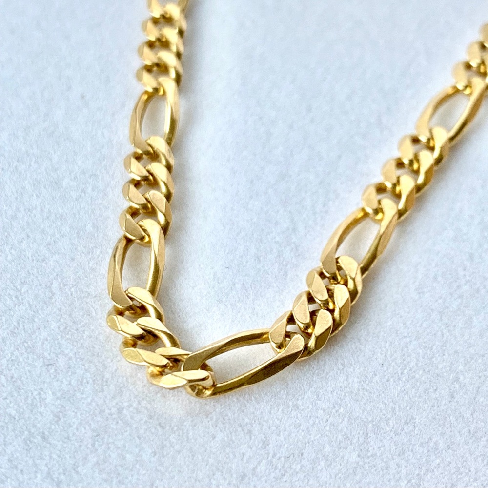 18k Solid Yellow Gold 26” Figaro Chain 45 grams